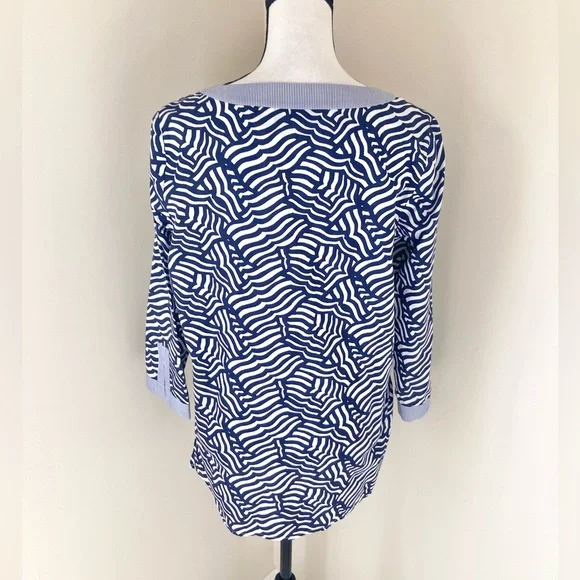 NWT Vineyard Vines Whale Tail Printed Top Size S - Picture 6 of 8